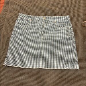 Denim skirt with gingham pattern